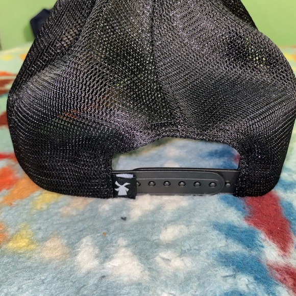 Dutch bros hat - Picture 2 of 3